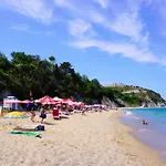 Byala Cliff Sea View Penthouse 아파트 *