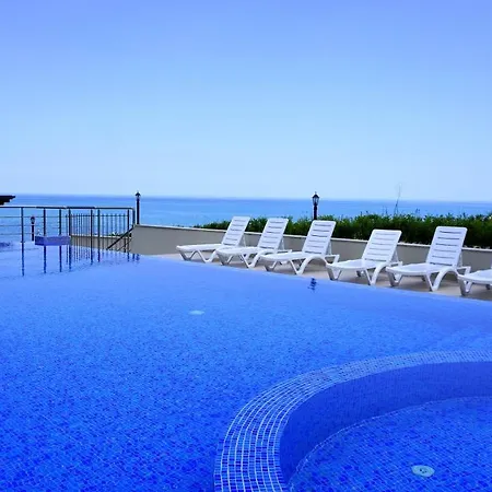 Byala Cliff Sea View Penthouse Apartman *
