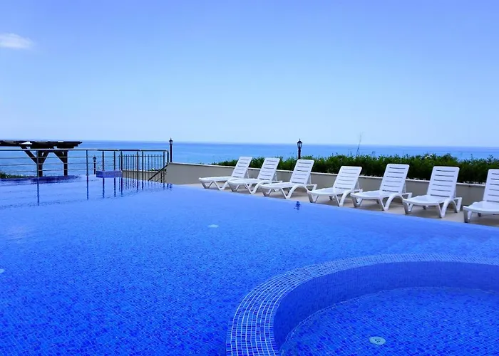Byala Cliff Sea View Penthouse Appartement *